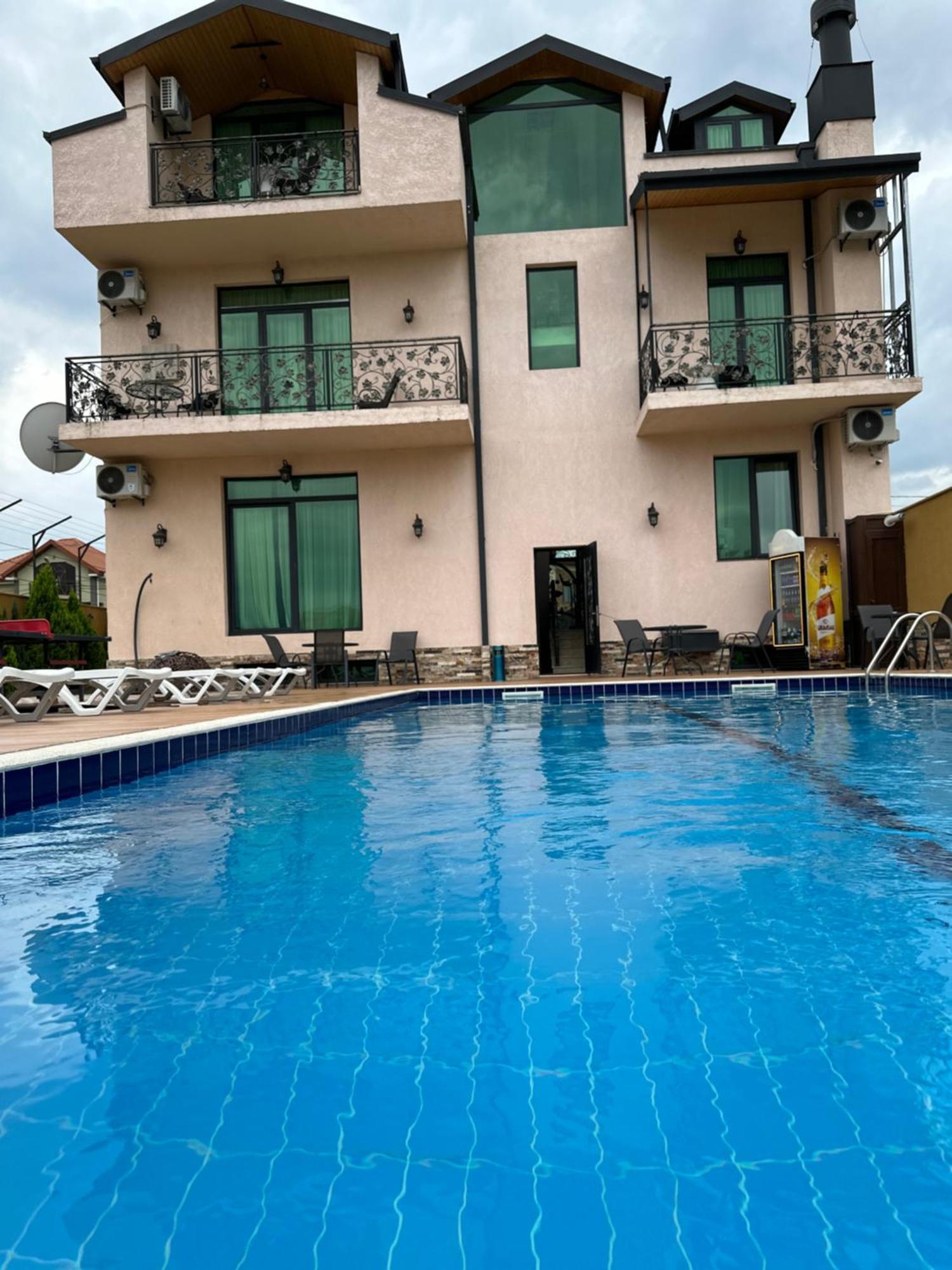 GK Villa Tbilisi Esterno foto