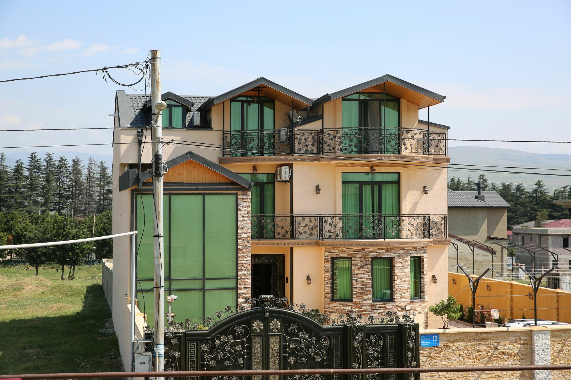 GK Villa Tbilisi Esterno foto